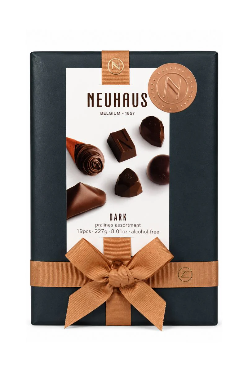 Neuhaus Dark Ballotin pralines assortment, 227g, 19 pieces